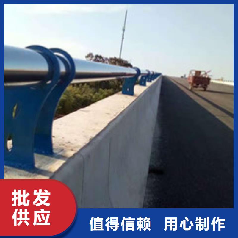 甄选：铝合金灯光景观护栏生产厂家