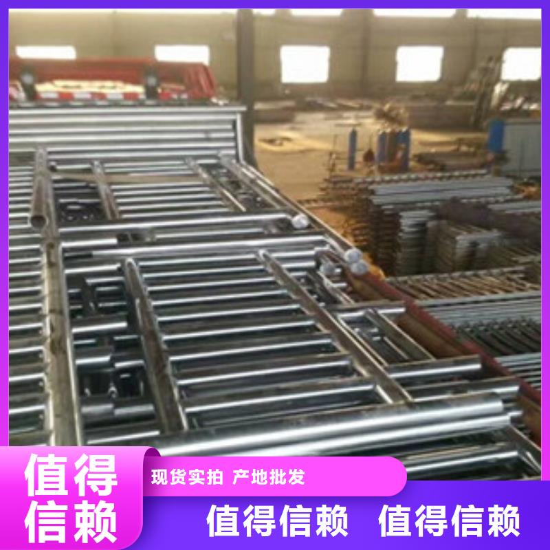 桥梁防撞护栏_天桥栏杆厂家拥有先进的设备