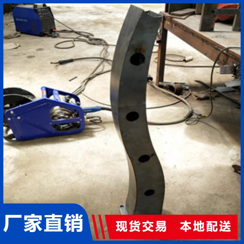 橋梁護欄-鍍鋅噴塑防撞欄有實力有經驗