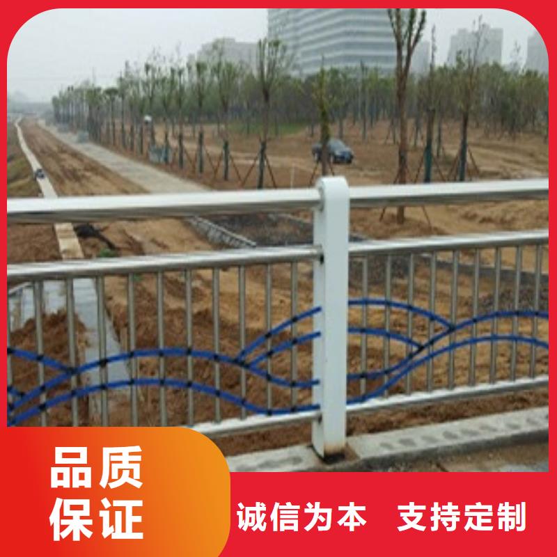護欄熱鍍鋅噴塑鋼板立柱按需定制
