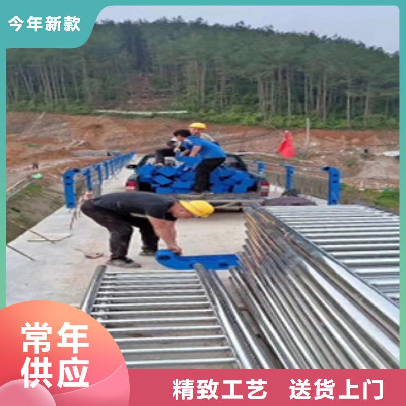 護(hù)欄不銹鋼復(fù)合管護(hù)欄
實(shí)力商家