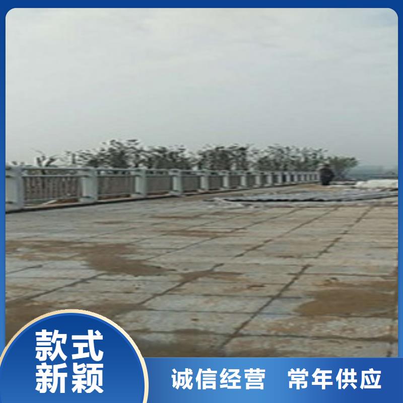 不銹鋼復合管護欄防撞立柱廠家直銷供貨穩定