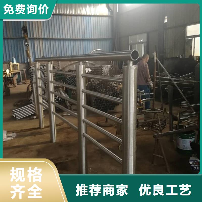 防撞護欄【熱鍍鋅立柱】質(zhì)量層層把關(guān)