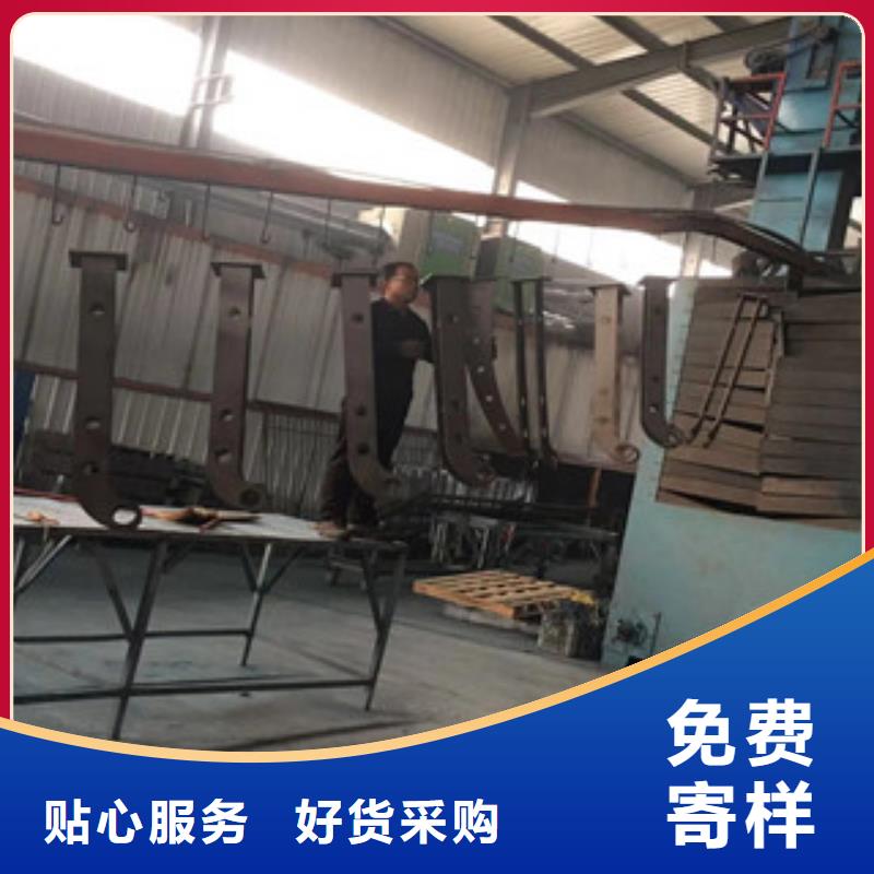 立柱不銹鋼復(fù)合管橋梁防撞護欄性價比高