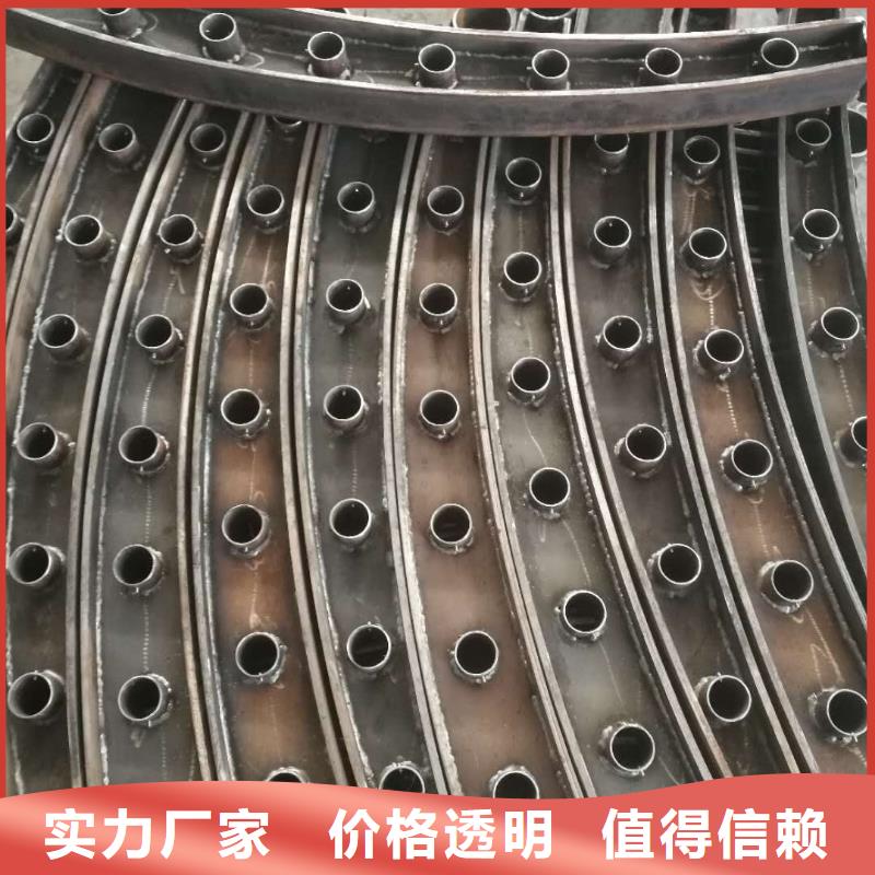仿木色漆木紋轉(zhuǎn)移護(hù)欄品質(zhì)齊全