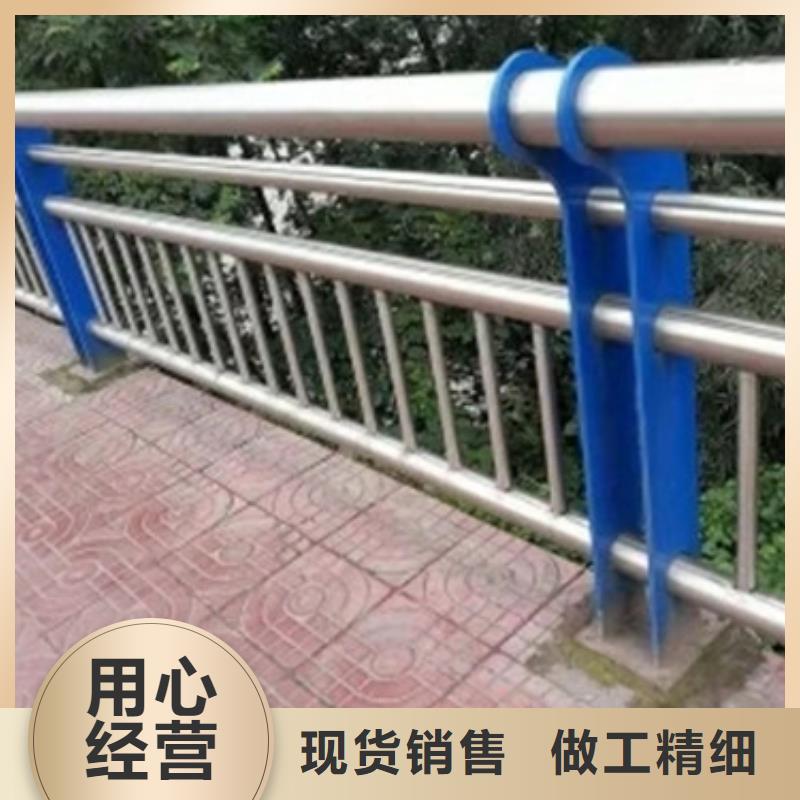 不锈钢复合管【热镀锌立柱】细节展示