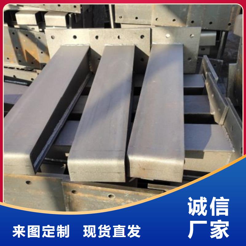 道路交通隔離護(hù)欄生產(chǎn)銷(xiāo)售