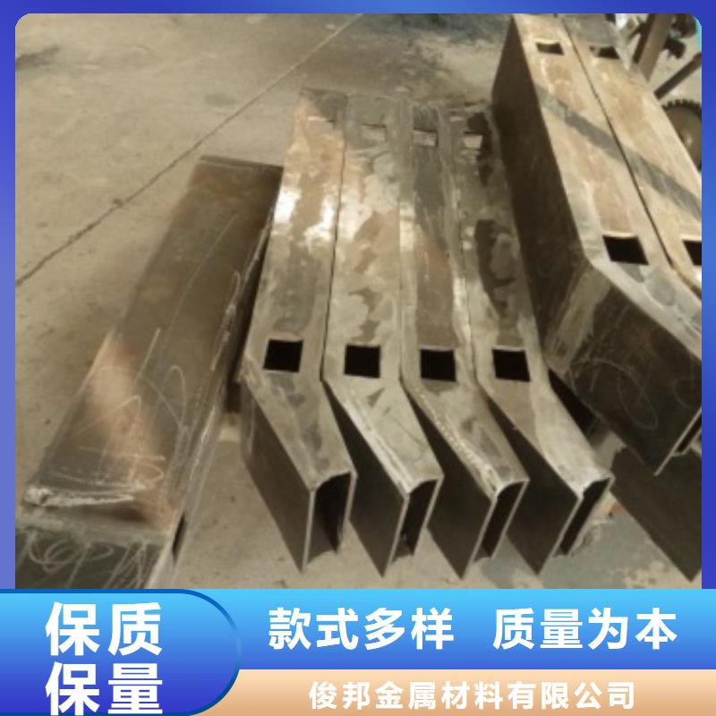 不銹鋼道路交通欄桿質(zhì)量可靠