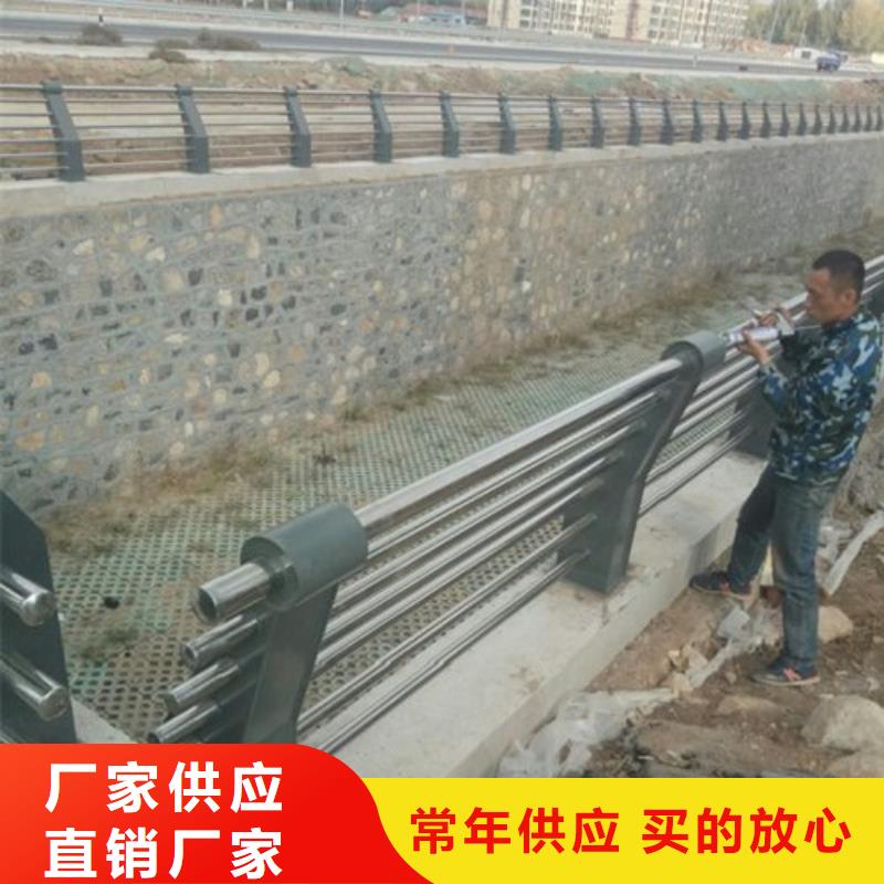 橋梁防撞支架旋轉護欄用心做好細節