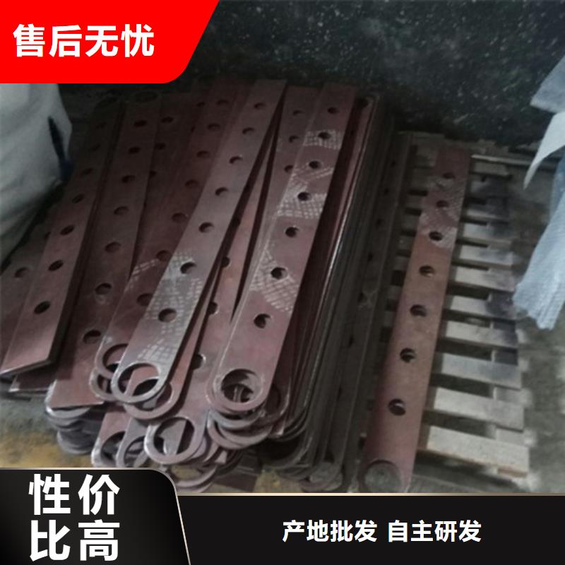 不銹鋼復合管道路護欄質量可靠