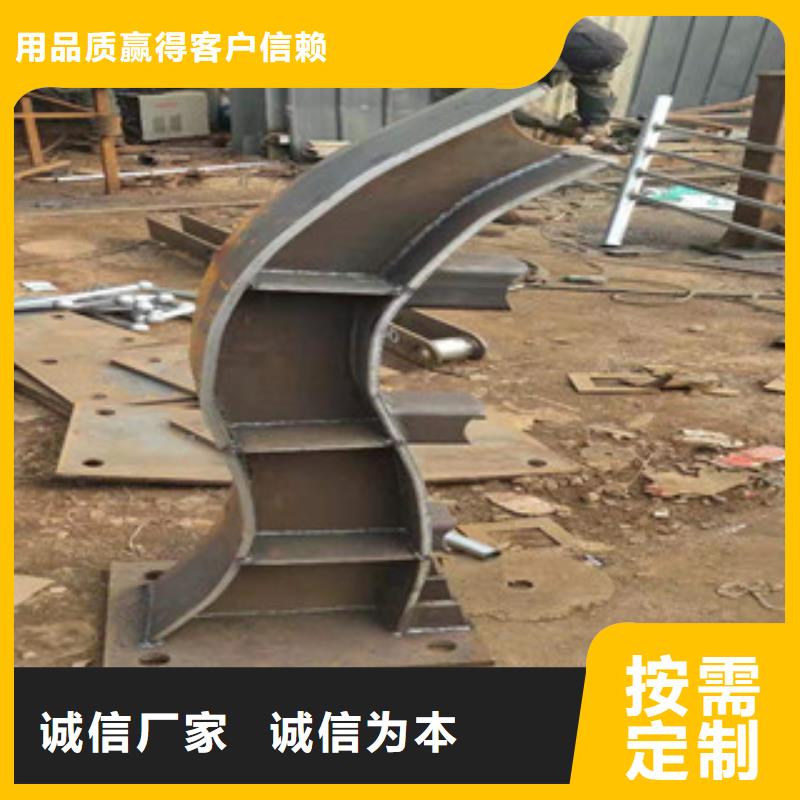 道路交通隔離護欄品質優良