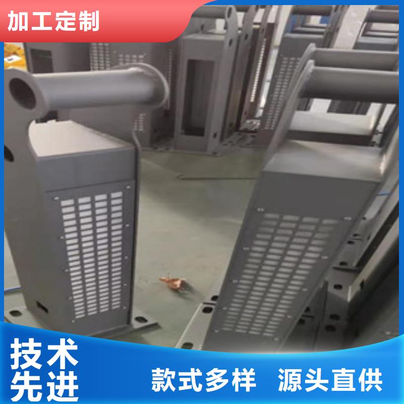 不銹鋼天橋護(hù)欄獨(dú)樹(shù)一幟