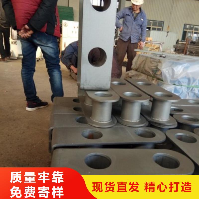 鍍鋅噴塑鋼板立柱可按時(shí)交貨