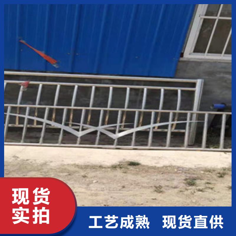橋梁防撞護欄產品多樣