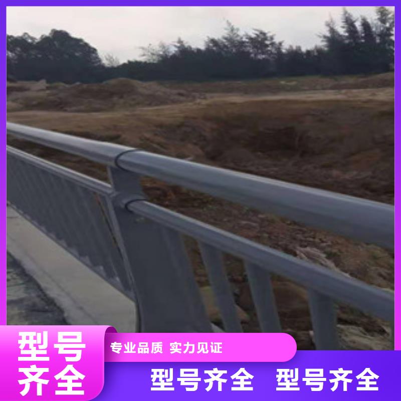 【復(fù)合管M型防撞護(hù)欄通過(guò)檢測(cè)】