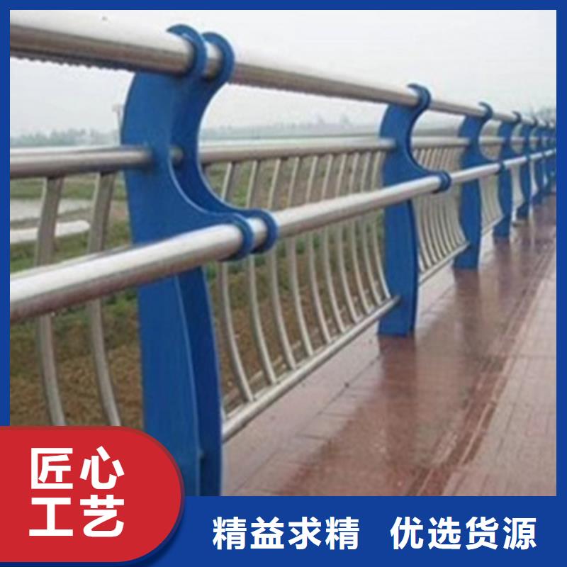 道路隔離護(hù)欄耐濕熱