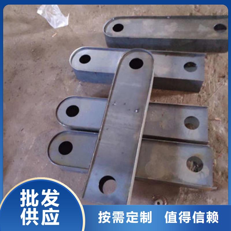 【 桥梁防撞护栏 景观护栏精品选购】防撞护栏厂家木纹转印护栏