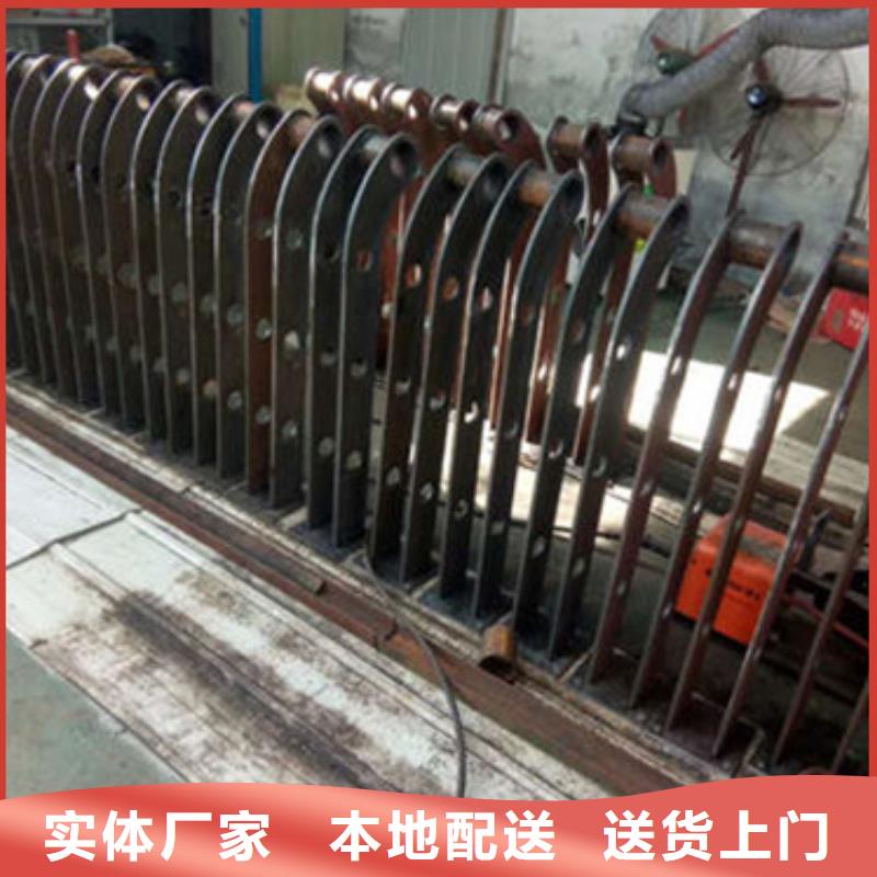 304不銹鋼復(fù)合管護(hù)欄圖片