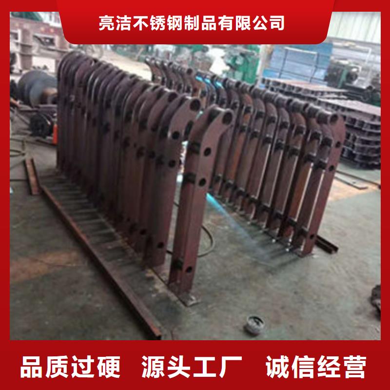 不銹鋼橋梁欄桿報價