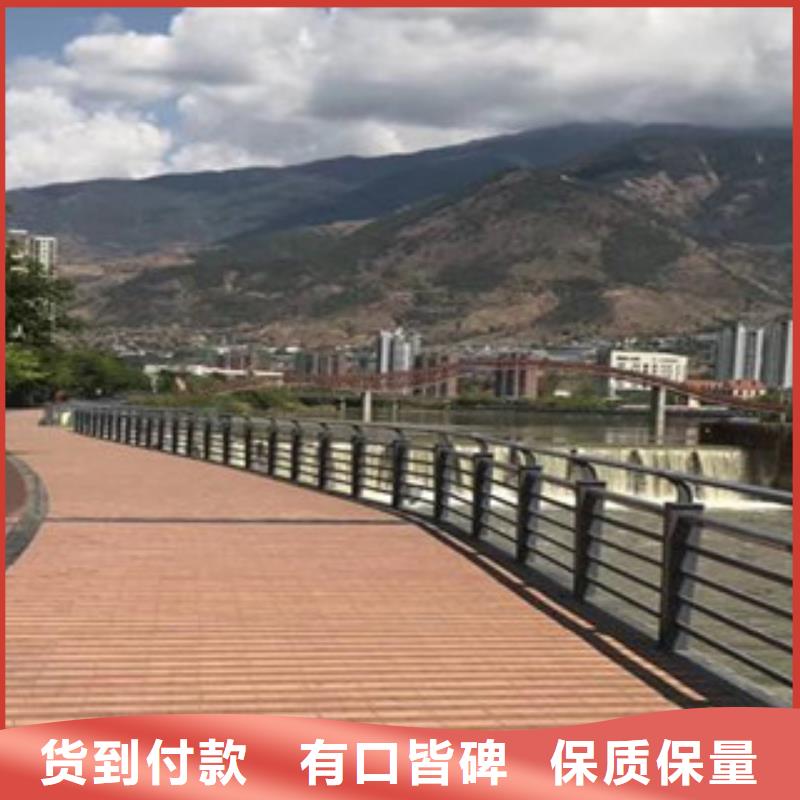 道路交通隔離護(hù)欄橋梁鋼管護(hù)欄