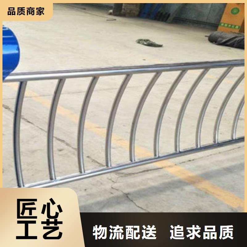 不銹鋼復(fù)合管天橋欄桿價(jià)格