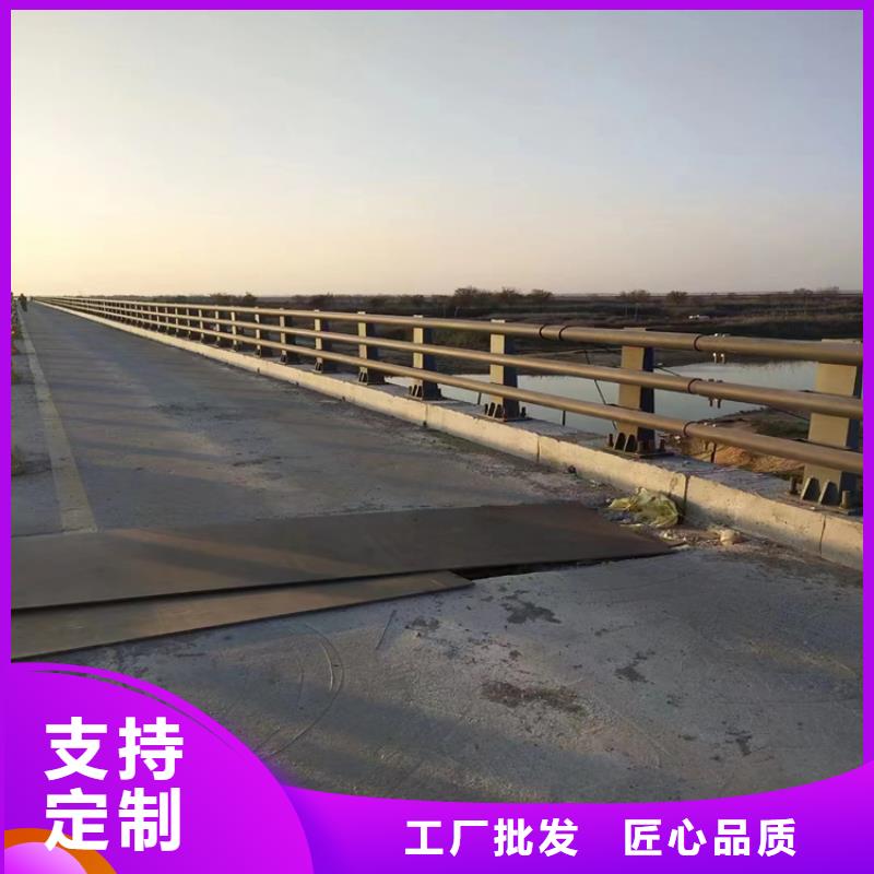 河道方管木紋轉印防撞護欄穩固結實