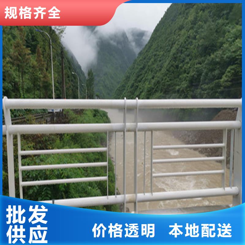 鋼板防撞立柱安裝完穩(wěn)固結(jié)實(shí)
