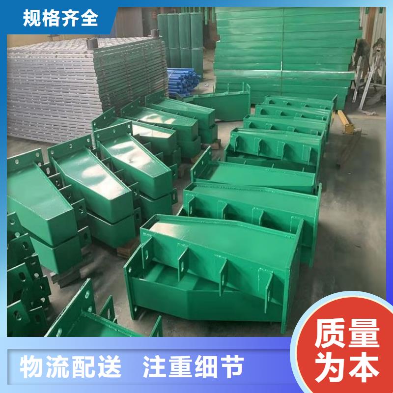 氟碳漆噴塑防撞護欄安裝牢固不易變形