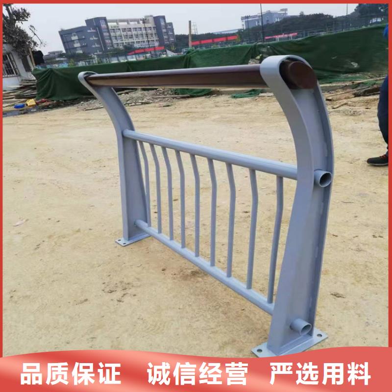 橢圓管靜電噴塑防撞護欄焊接打磨安裝簡單