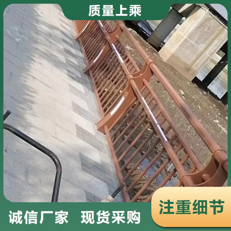 鋼管道路防撞護欄展鴻護欄質量有保障