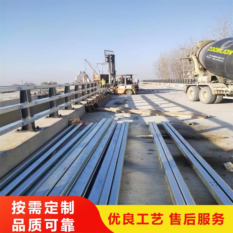 【靜電噴塑護欄不銹鋼木紋轉印欄桿廠家快速生產】