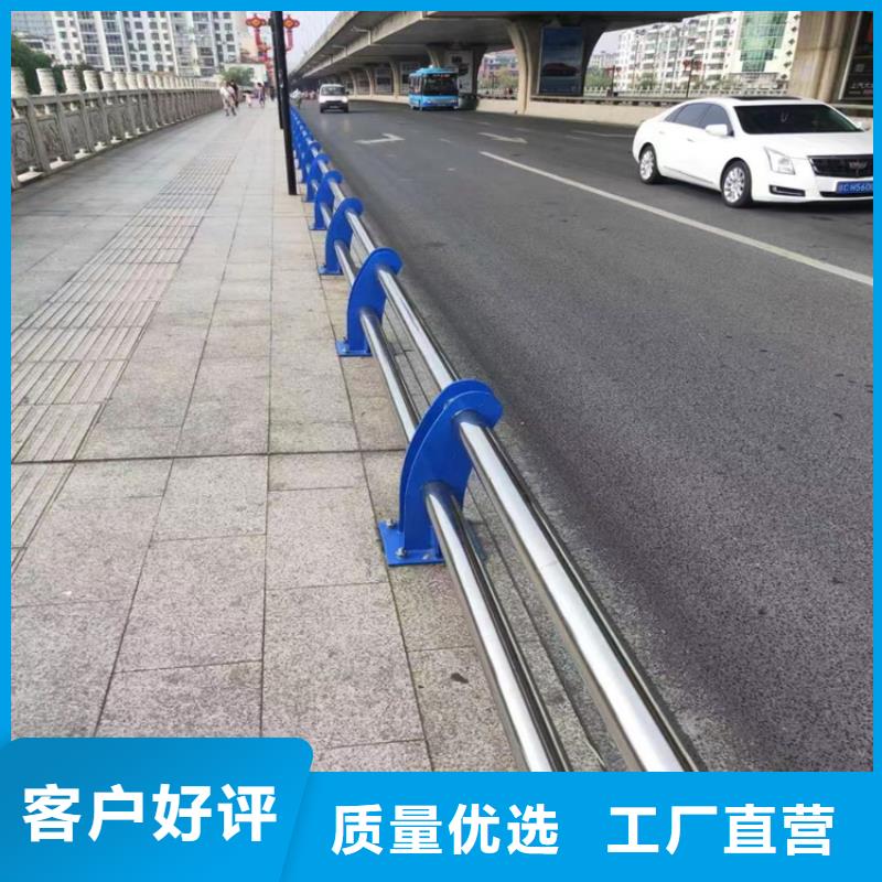 鐵管木紋轉(zhuǎn)印欄桿物流配送直達(dá)工地