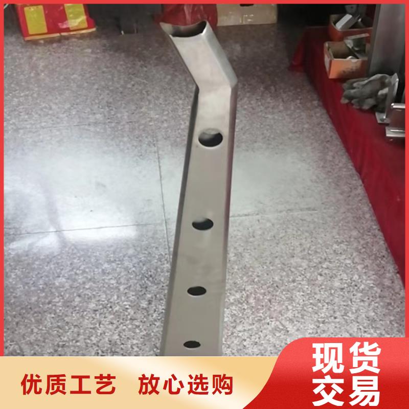 不銹鋼玻璃棧道護欄展鴻護欄長期承接