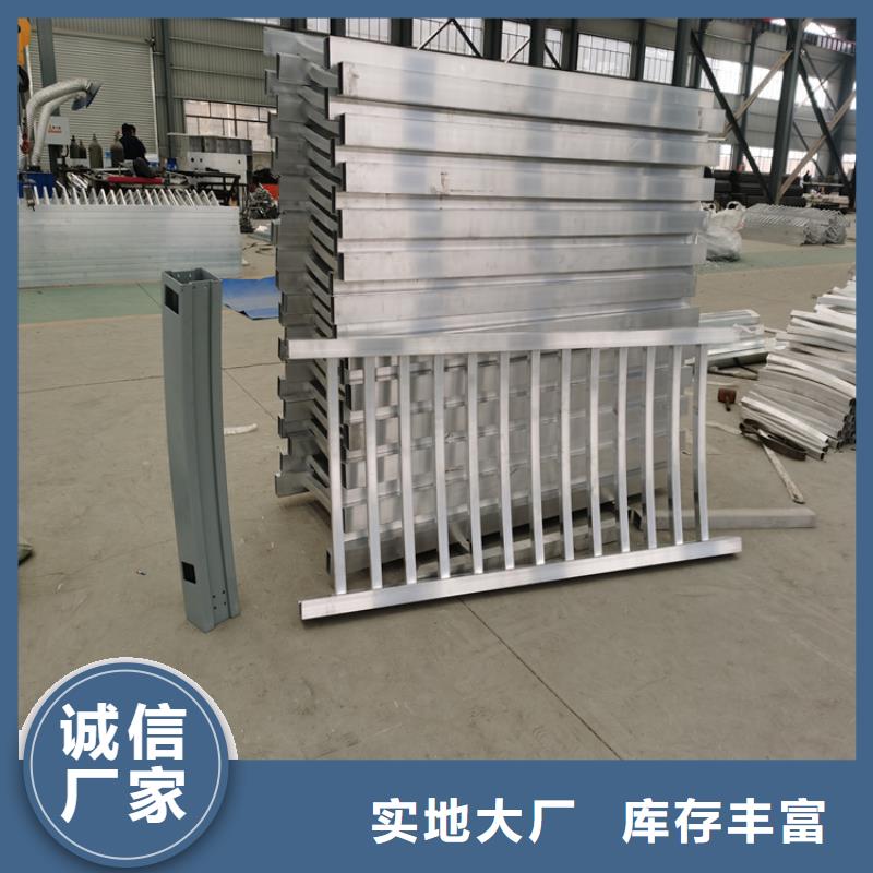 藍(lán)色鋼板穿孔立柱具有良好的自潔性