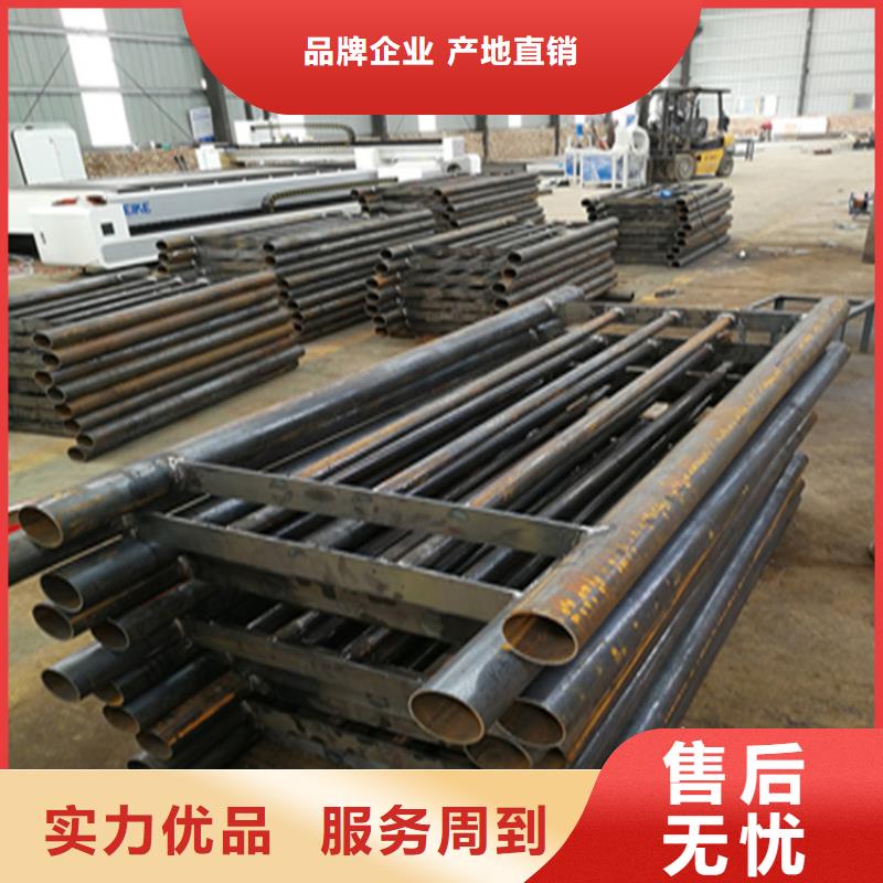 80*80方管靜電噴塑防撞護(hù)欄配送到工地