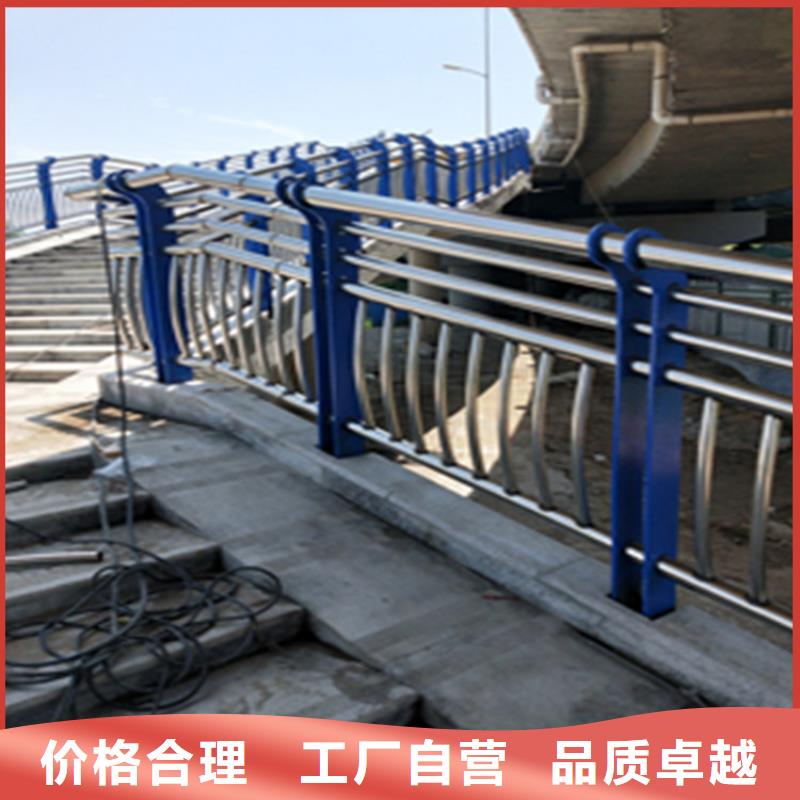 燈光橋梁欄桿做工精細