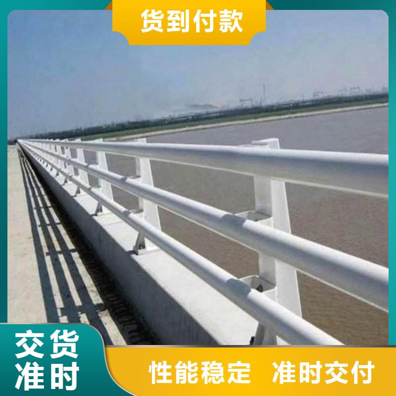 橋梁護欄Q235鋼板立柱口碑好實力強
