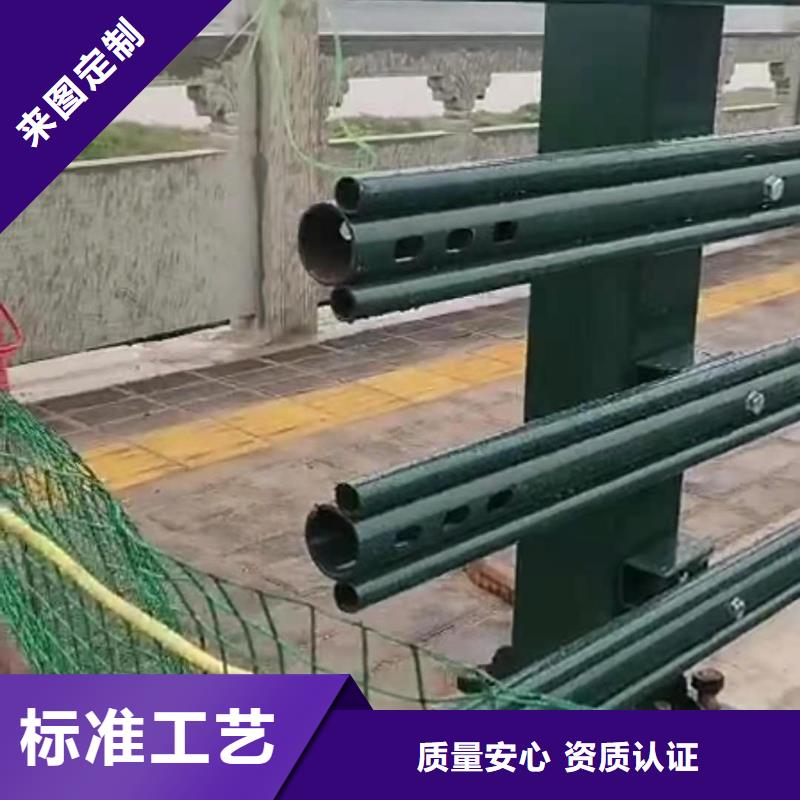 不銹鋼護(hù)欄河堤護(hù)欄老客戶鐘愛