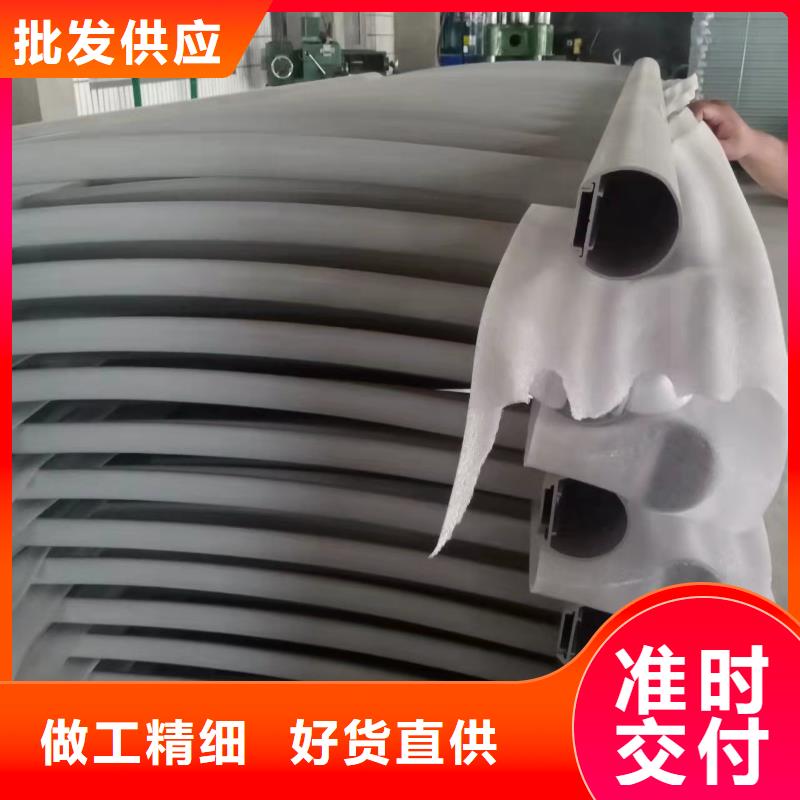 泰科石護(hù)欄欄桿鑄造石護(hù)欄安裝施工隊(duì)伍定制安裝多少錢一米