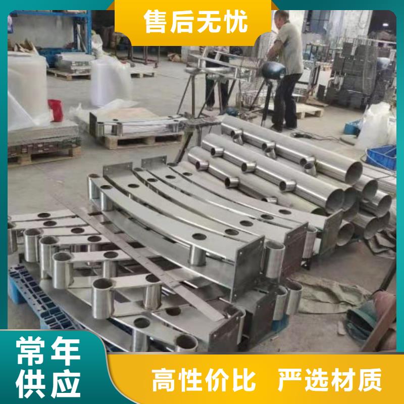 铸造石仿石护栏立柱-M型防撞护栏产地厂家直销