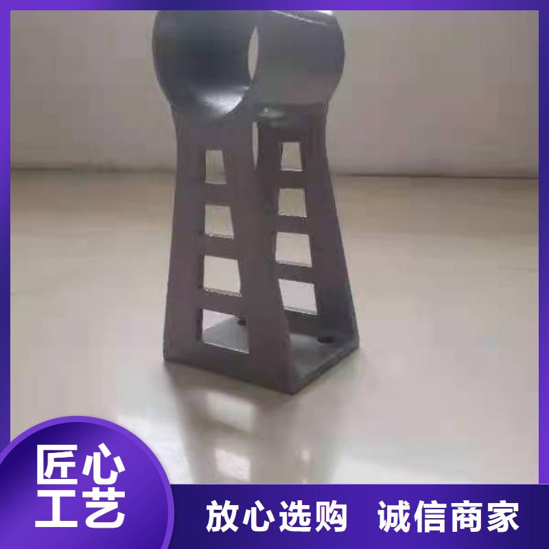 304橋梁兩側(cè)燈光護(hù)欄欄桿廠家，貨源足