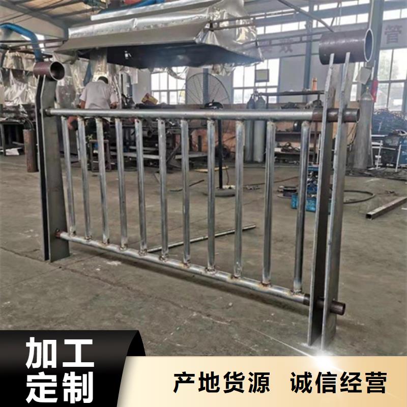 Q355B防撞道路護欄現(xiàn)貨供應(yīng)