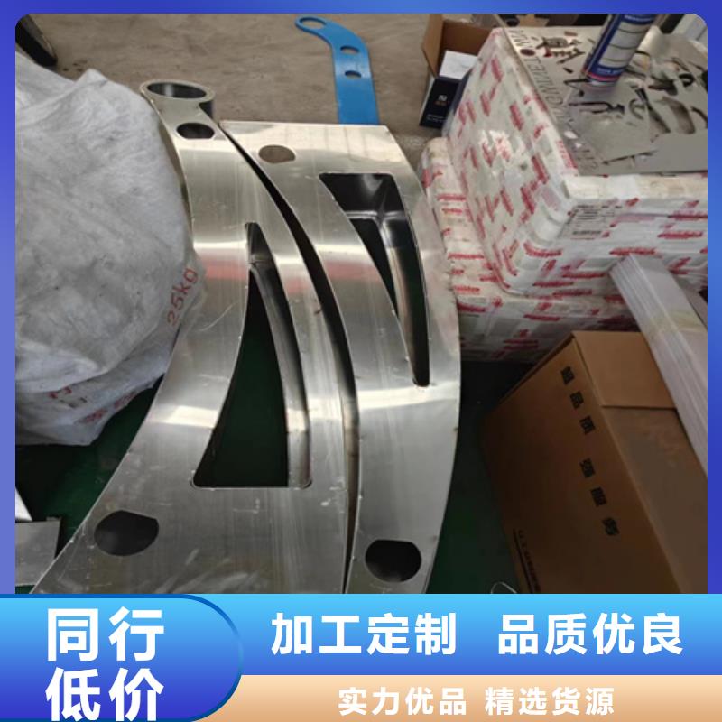 不銹鋼防撞欄桿結(jié)實耐用