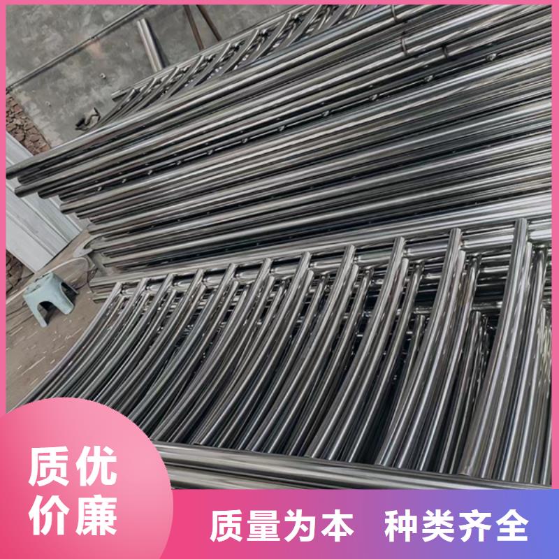 定制護欄板生產廠家的基地