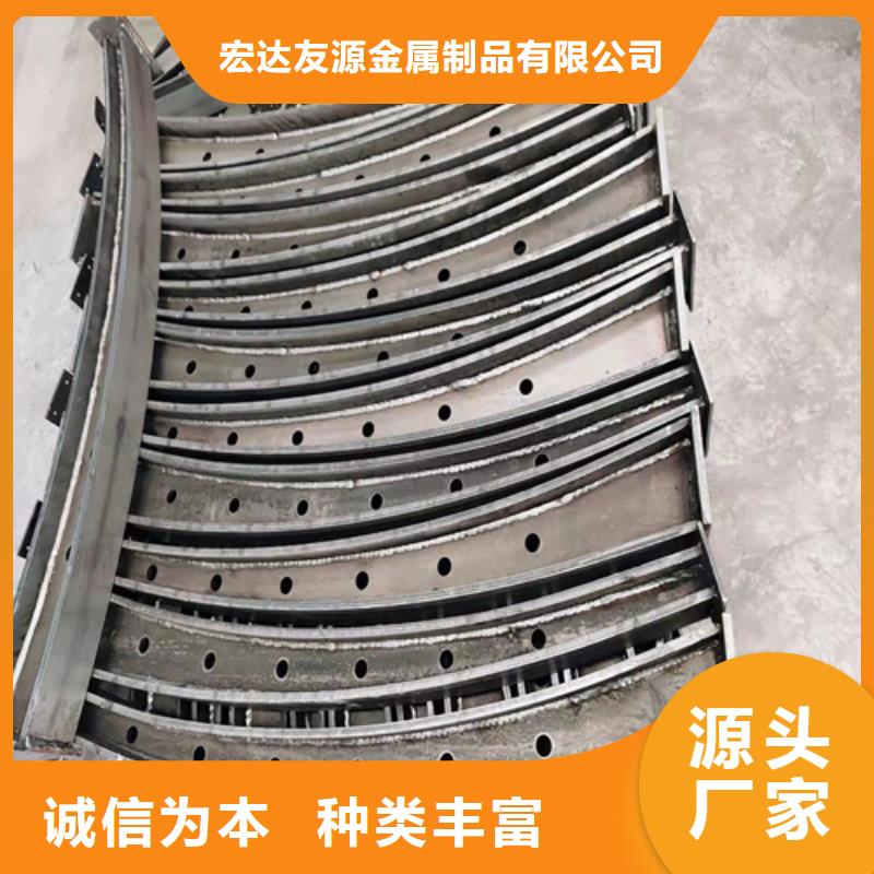 不銹鋼復合管道路護欄加工生產(chǎn)廠家