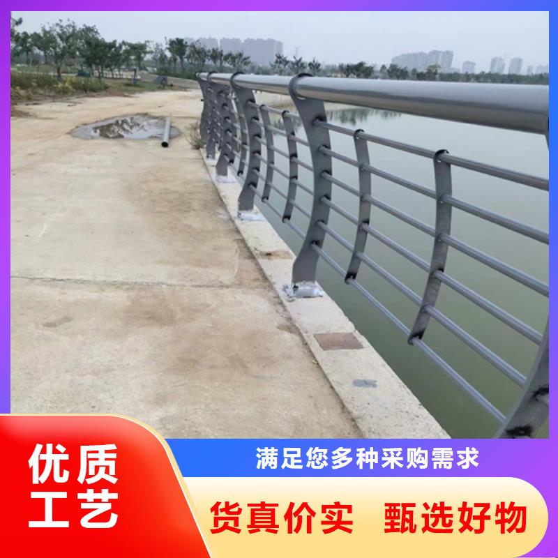 公路防撞護欄價格多少錢一米現(xiàn)貨廠家