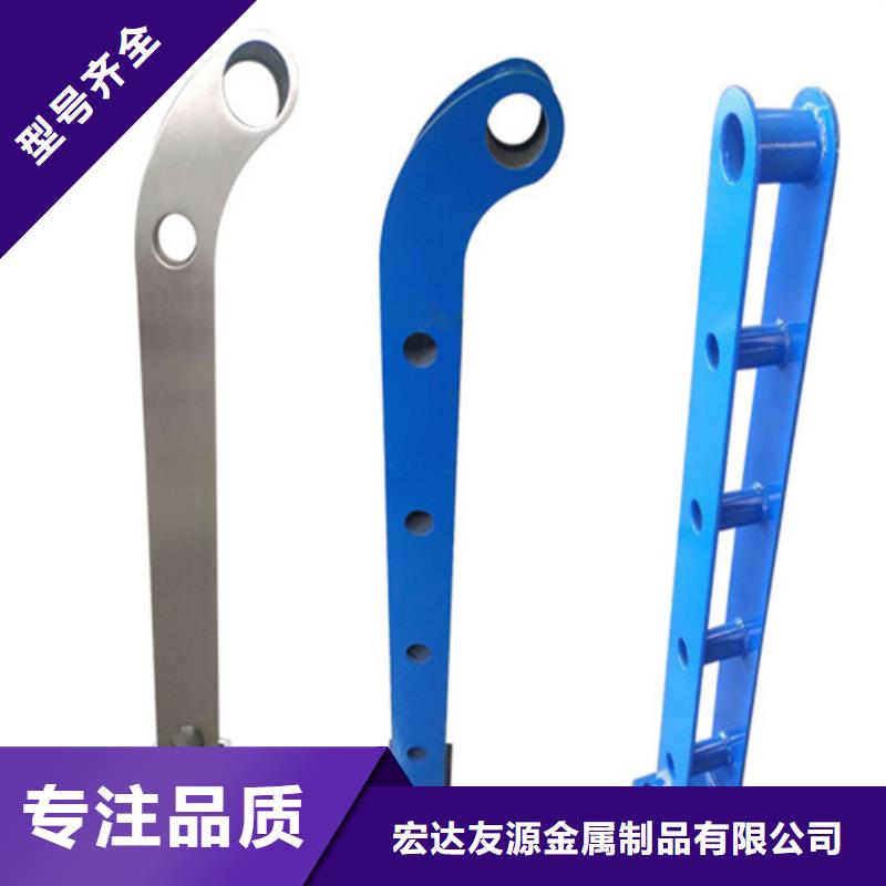 現(xiàn)貨供應(yīng)防撞護欄價格多少錢一米_誠信廠家