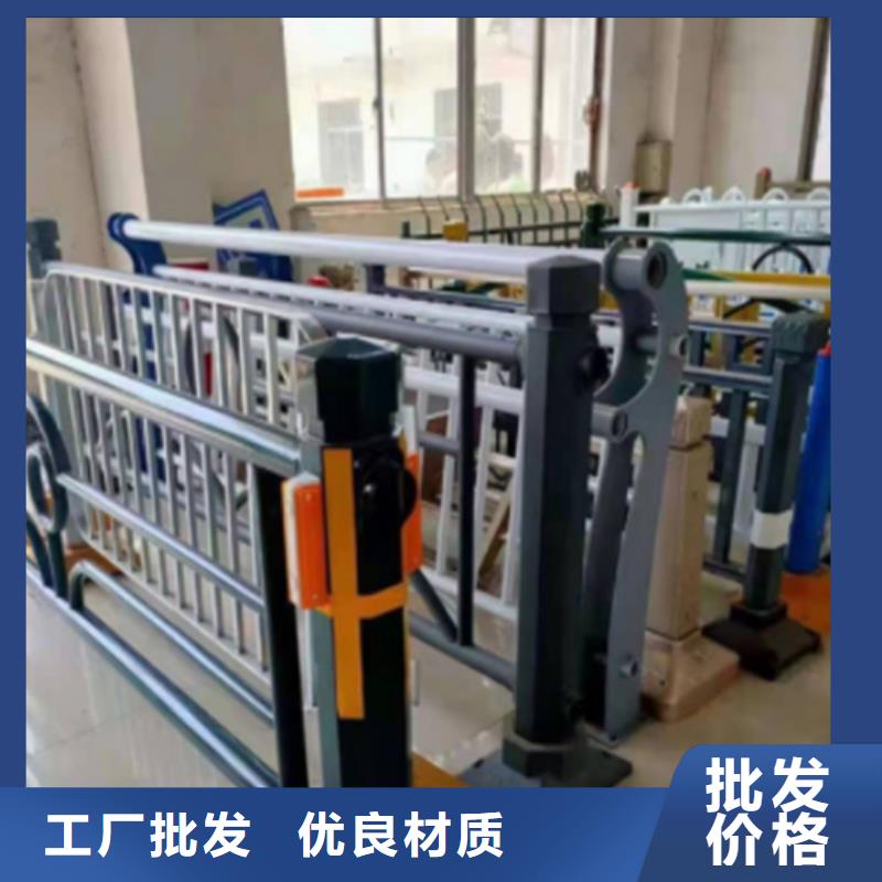 高品質(zhì)不銹鋼防撞護(hù)欄_不銹鋼防撞護(hù)欄廠商