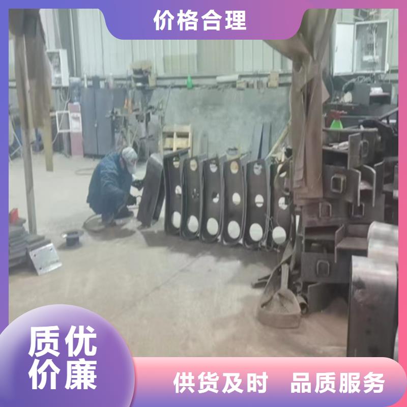 注重防撞護(hù)欄立柱生產(chǎn)廠家質(zhì)量的生產(chǎn)廠家