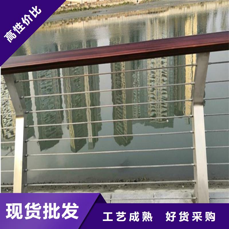 防撞護欄質(zhì)保一年